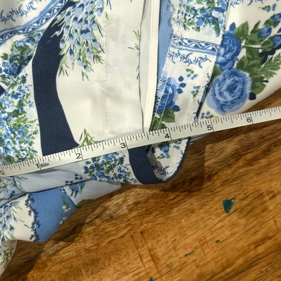 Abercrombie Patchwork Faux Silk Pull On Short XS NWT - Picture 6 of 7